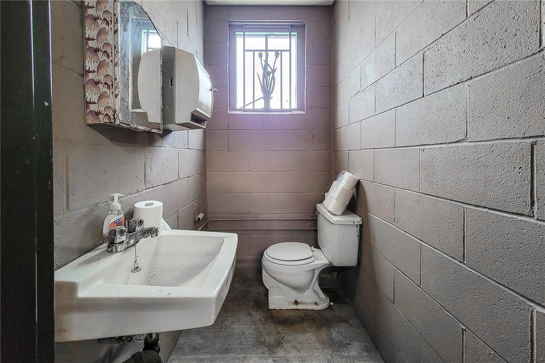 56 Fairview Avenue, Hamilton, Ontario  L8L 7B6 - Photo 13 - H4190801