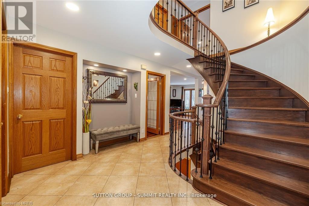 5292 PARKWOOD Place, Mississauga, 6 Bedrooms Bedrooms, ,4 BathroomsBathrooms,Single Family,For Sale,PARKWOOD,40574573