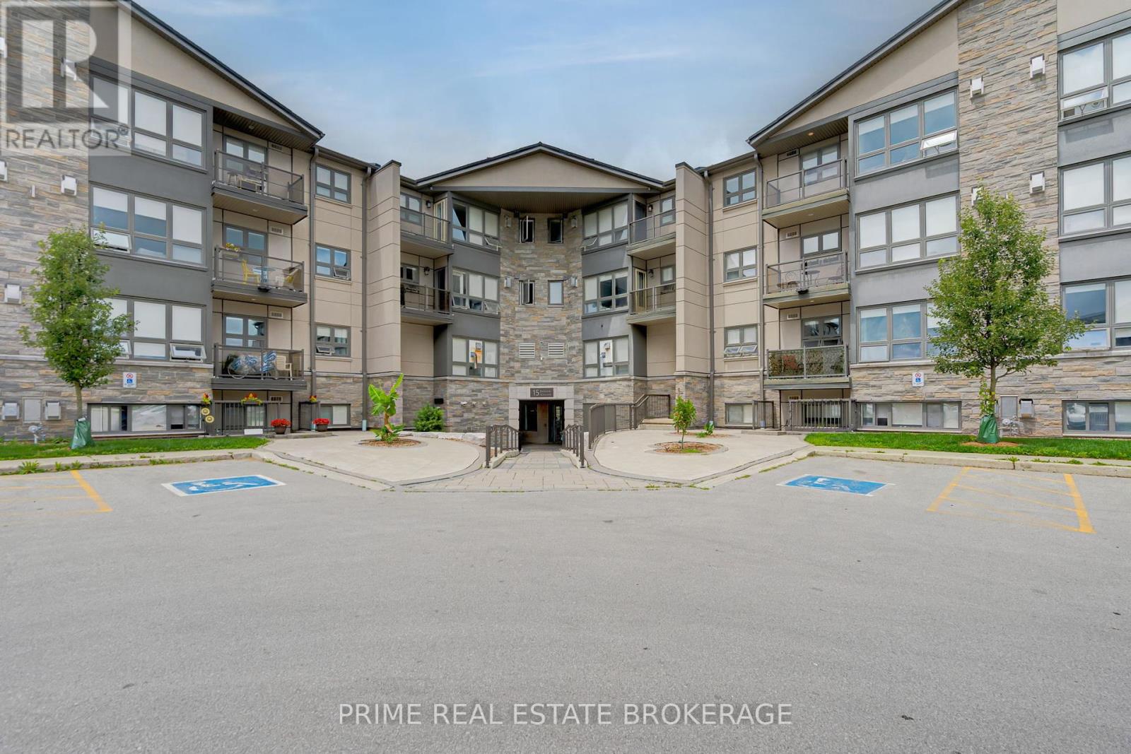 #319 -15 JACKSWAY CRES, southwest middlesex, Ontario