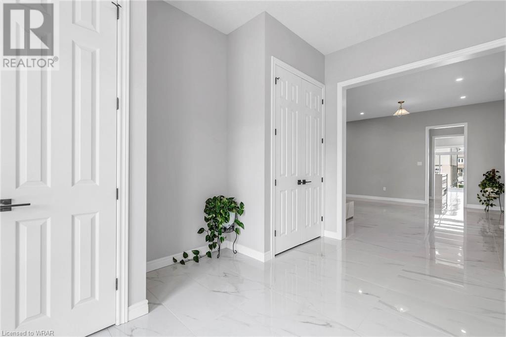 40 Macalister Boulevard, Guelph, Ontario N1L 1B3 - Photo 5 - 40574782