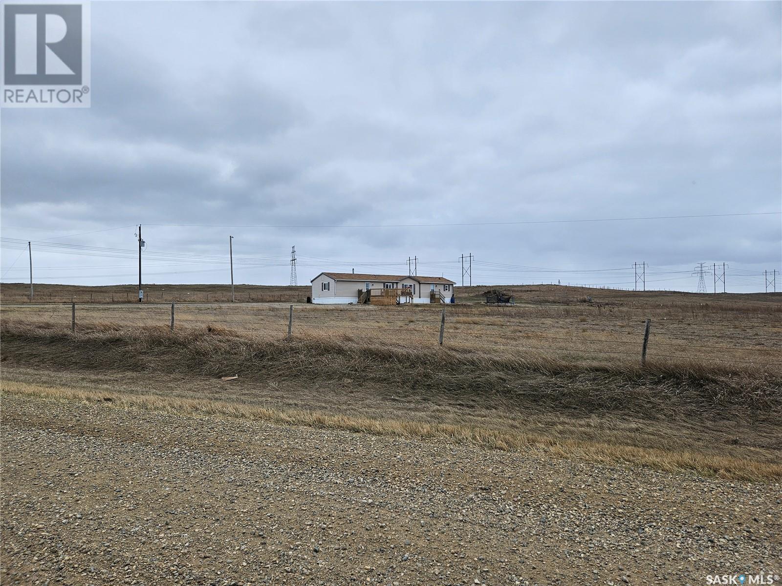 Tessier Acreage, Estevan Rm No. 5, Saskatchewan  S4A 2A4 - Photo 3 - SK966527