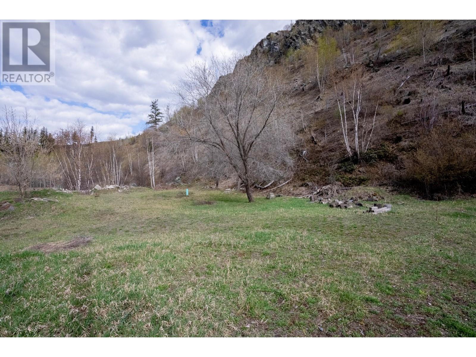 3116 Yellowhead Hwy, Little Fort, British Columbia   - Photo 10 - 177922