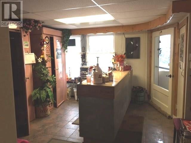 917 102 Avenue, Dawson Creek, British Columbia  V1G 2B5 - Photo 4 - 199723