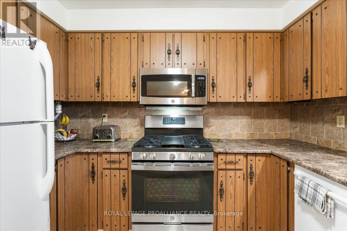 1017 Hollowview Rd N, Centre Hastings, Ontario  K0K 3E0 - Photo 6 - X8252994