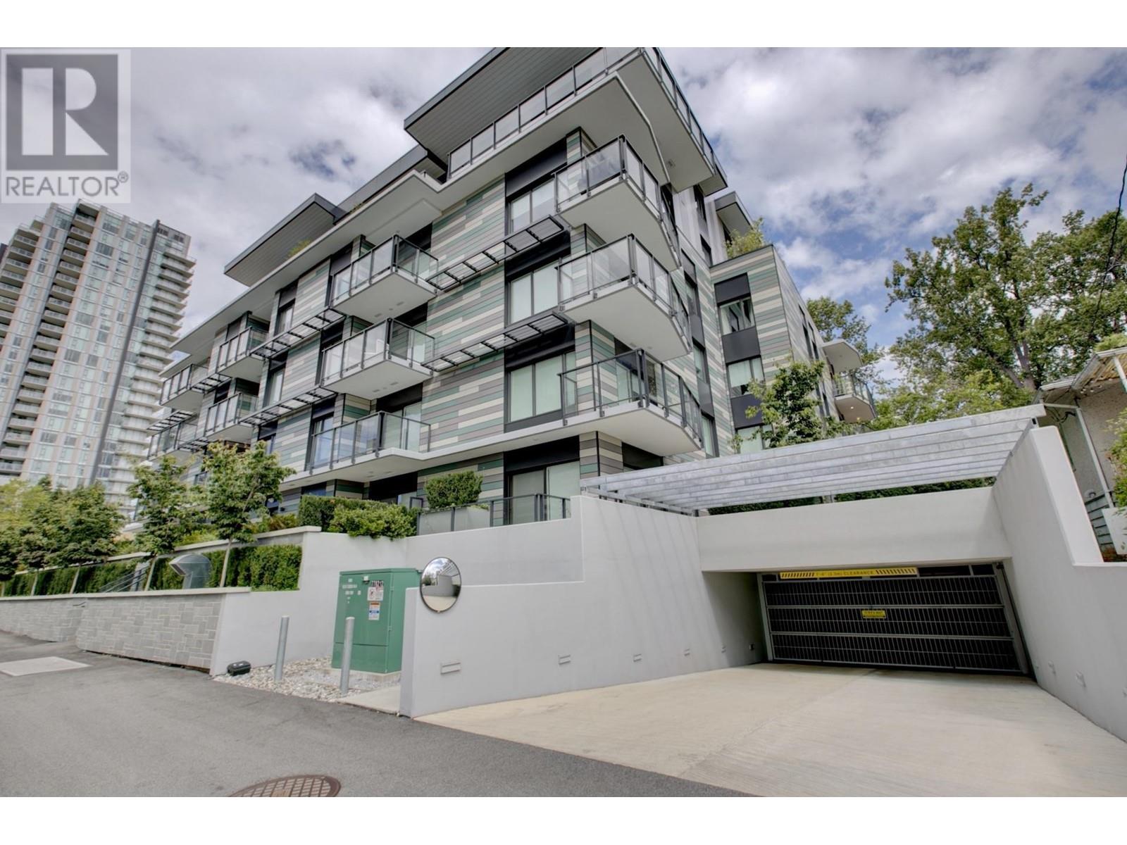 Listing Picture 21 of 31 : 102 488 W 58TH AVENUE, Vancouver / 溫哥華 - 魯藝地產 Yvonne Lu Group - MLS Medallion Club Member