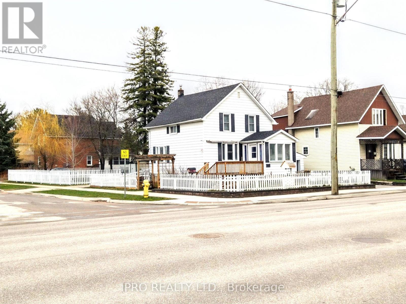 1512 CASSELLS ST, north bay, Ontario