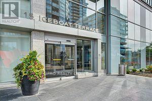 3802 - 15 Iceboat Terrace, Toronto, Ontario  M5V 4A5 - Photo 2 - C8254862