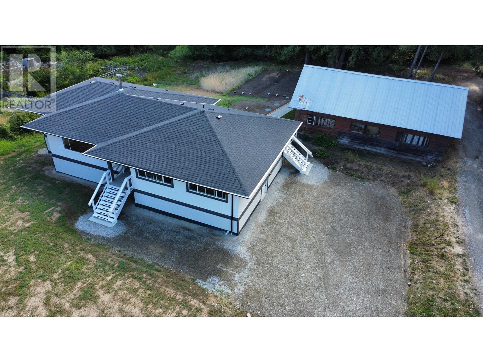 1501 FULFORD-GANGES ROAD, salt spring island, British Columbia