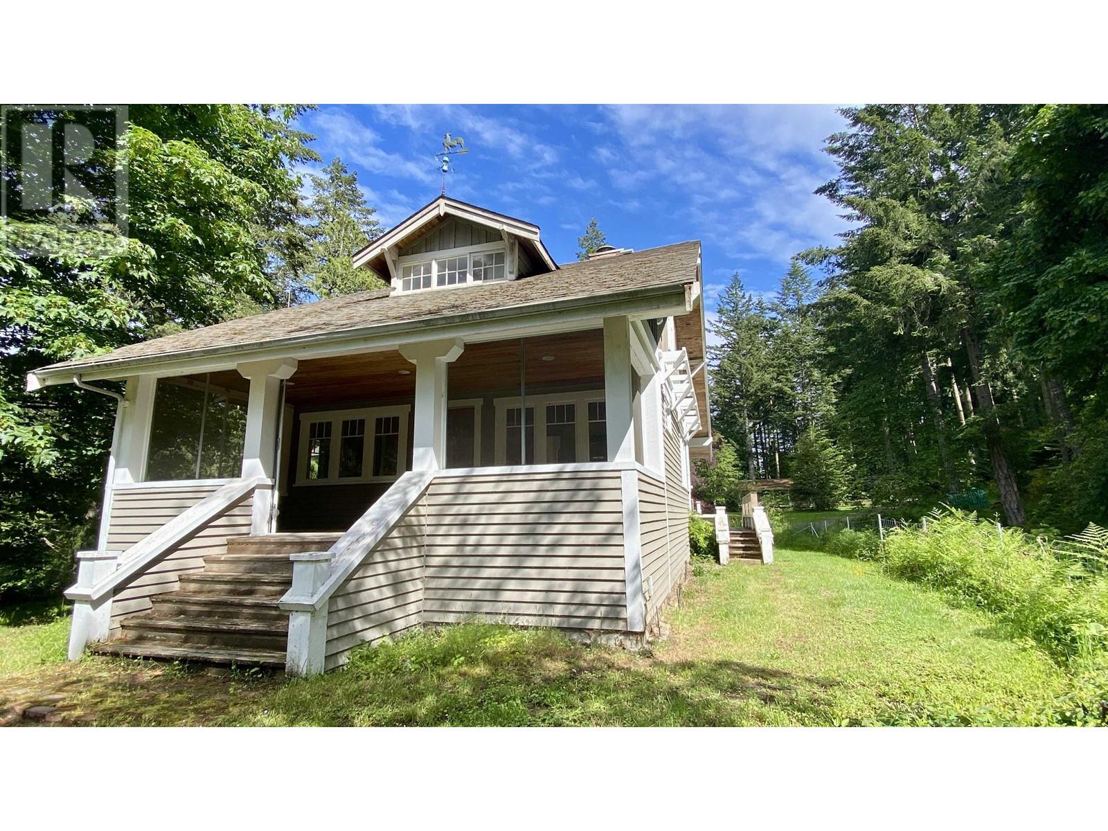 1305 STALKER ROAD, pender island, British Columbia