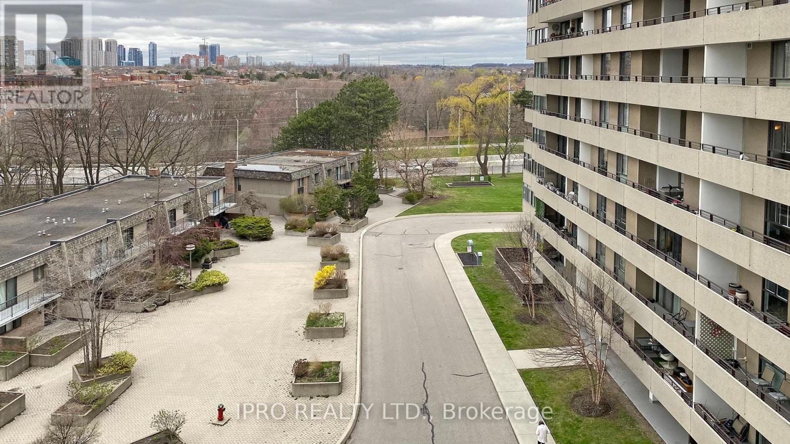 #707 -1320 Mississauga Valley Blvd W, Mississauga, Ontario  L5A 3S9 - Photo 9 - W8255096