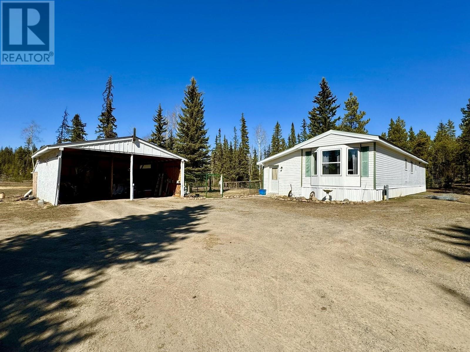 5793 LITTLE FORT HWY 24, 100 mile house, British Columbia