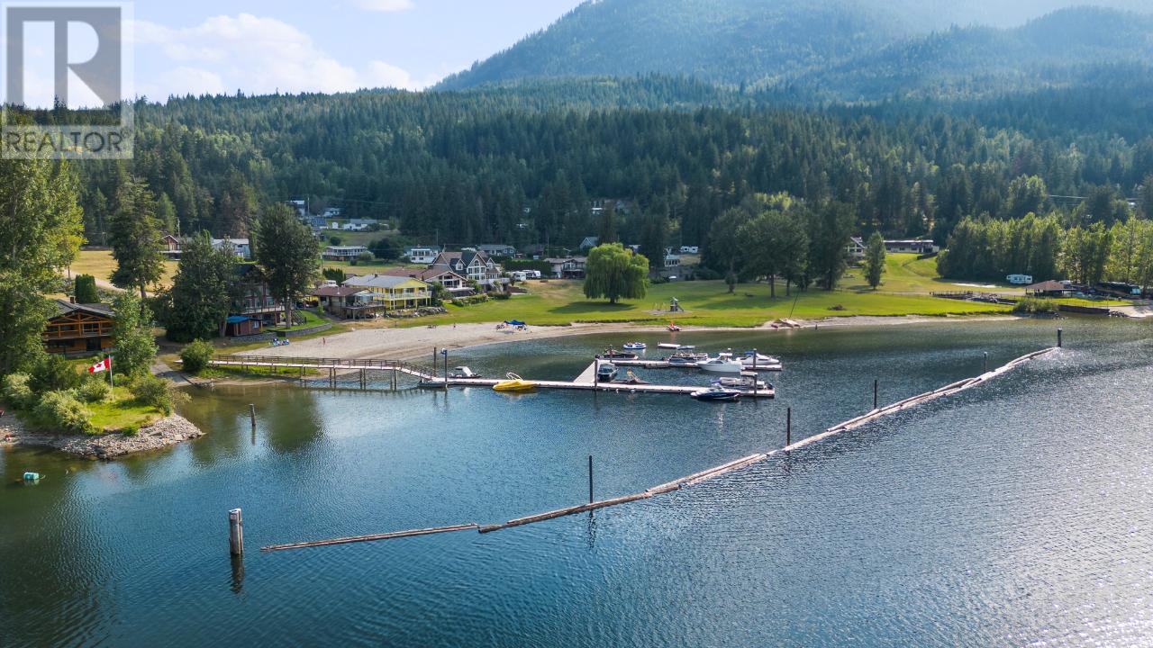 1-8758 Holding Rd, Adams Lake, British Columbia    - Photo 2 - 177117