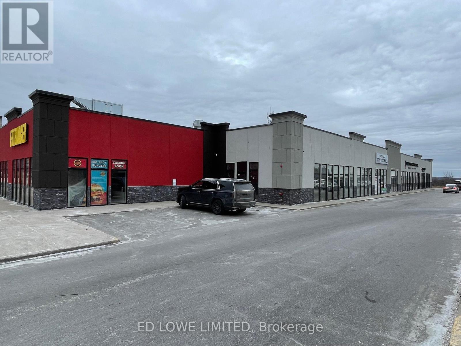 Coopsp - 535 Bayfield Street, Barrie, Ontario  L4M 4Z9 - Photo 2 - S8171482