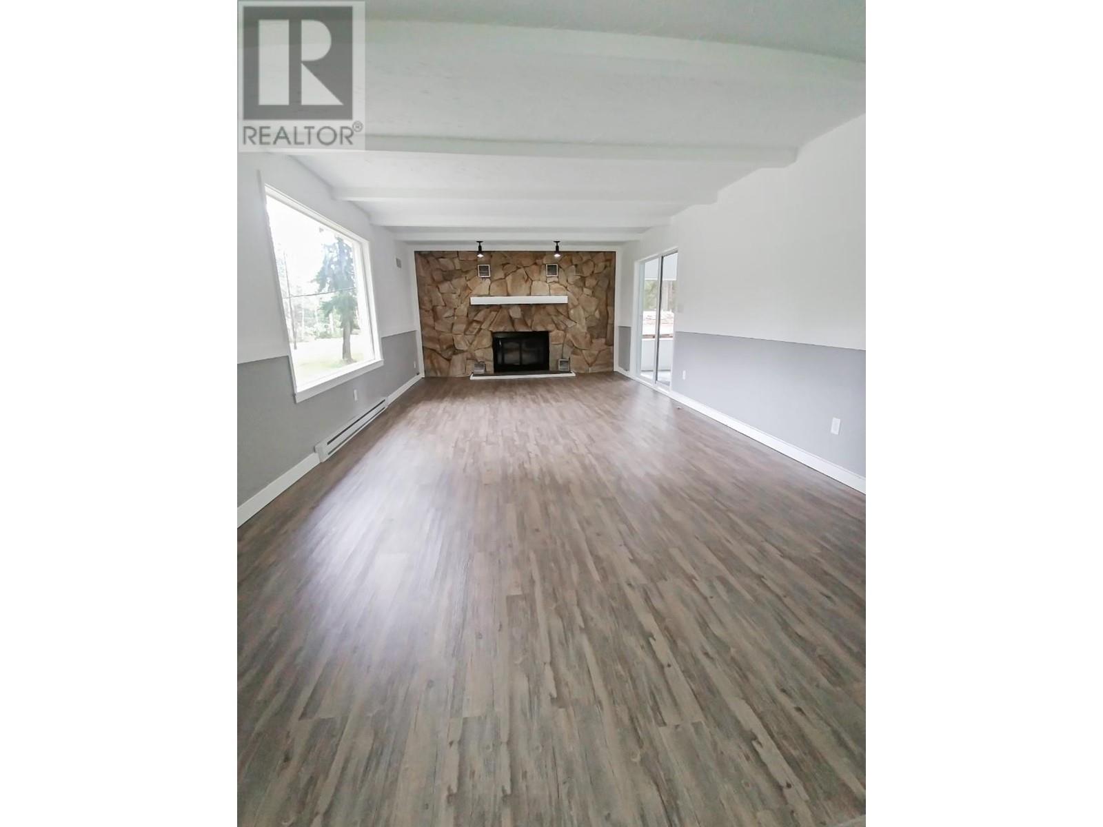 1129 Mountainview Road, Clearwater, British Columbia  V0E 1N1 - Photo 11 - 177965