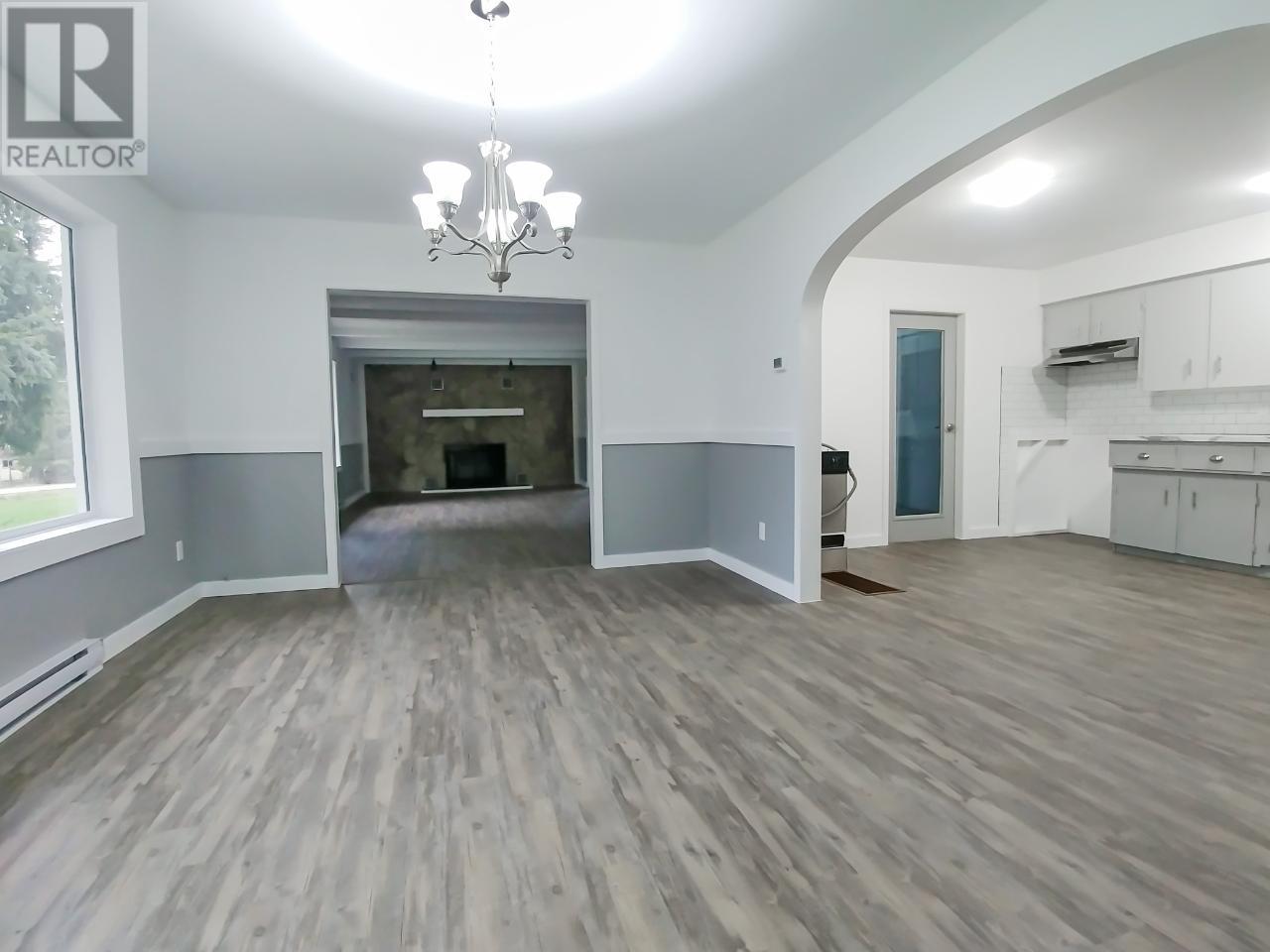 1129 Mountainview Road, Clearwater, British Columbia  V0E 1N1 - Photo 13 - 177965