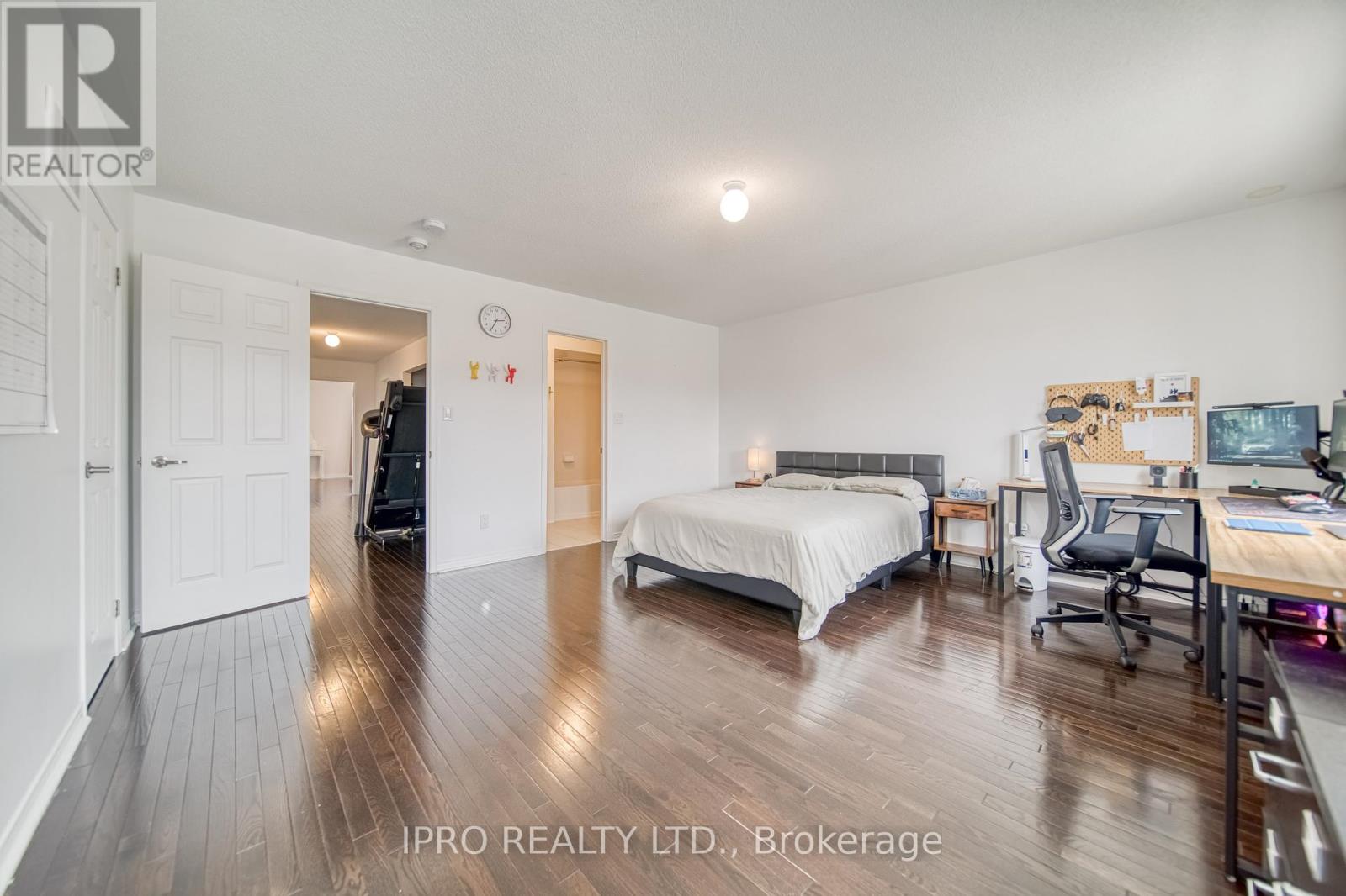 51 Fred Young Dr, Toronto, Ontario  M3L 0A1 - Photo 25 - W8258686
