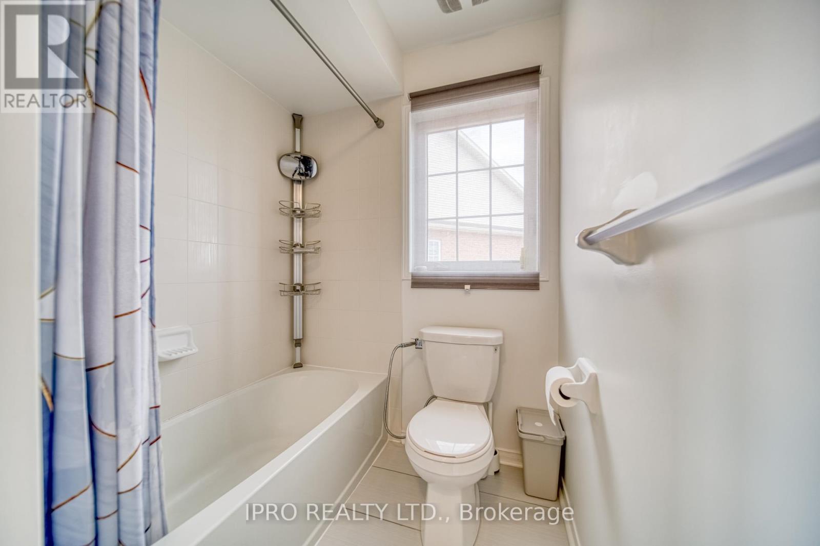 51 Fred Young Dr, Toronto, Ontario  M3L 0A1 - Photo 29 - W8258686