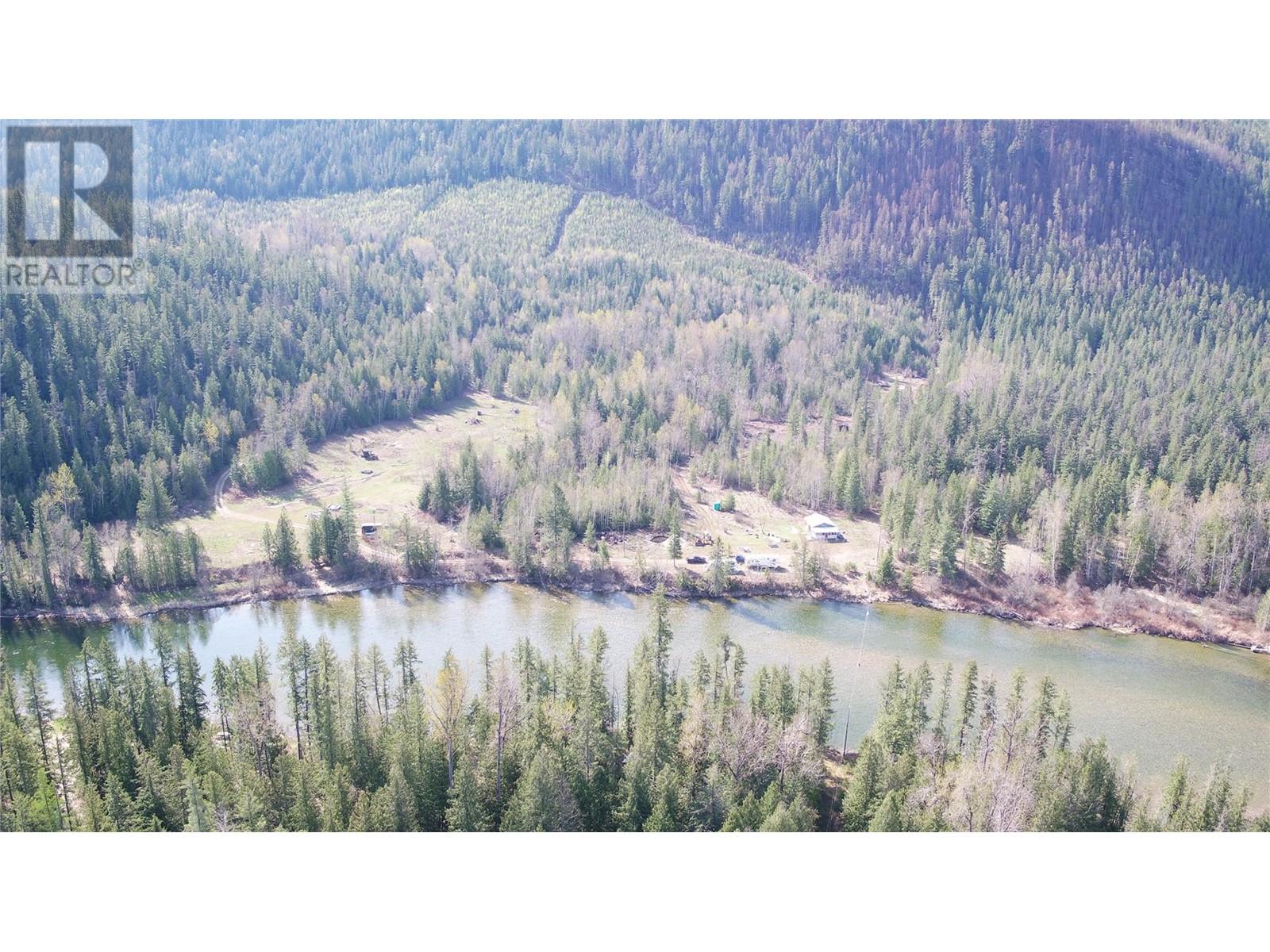 2524 Enderby Mabel Lake Road, Enderby, British Columbia  V0E 1V5 - Photo 3 - 10310628