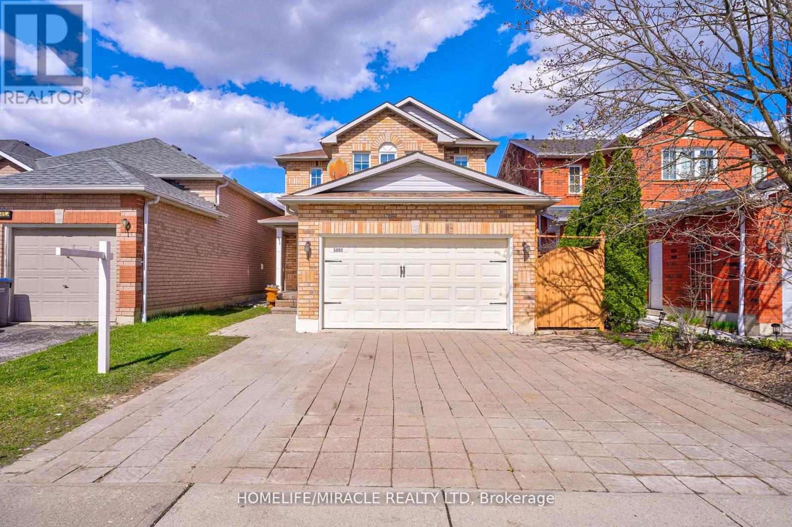 5893 Sidmouth St, Mississauga, Ontario  L5V 2K1 - Photo 1 - W8260570