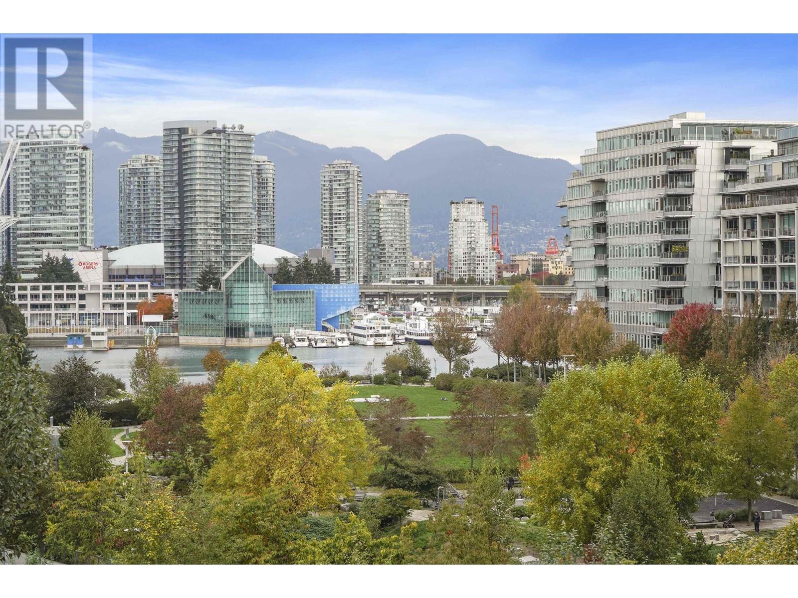 Listing Picture 37 of 37 : 1604 1768 COOK STREET, Vancouver / 溫哥華 - 魯藝地產 Yvonne Lu Group - MLS Medallion Club Member