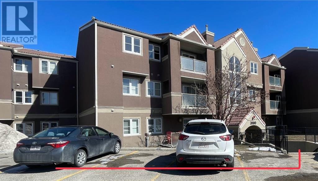 24, 2000 Edenwold Heights Nw, Calgary, Alberta  T3A 3Y5 - Photo 2 - A2119546