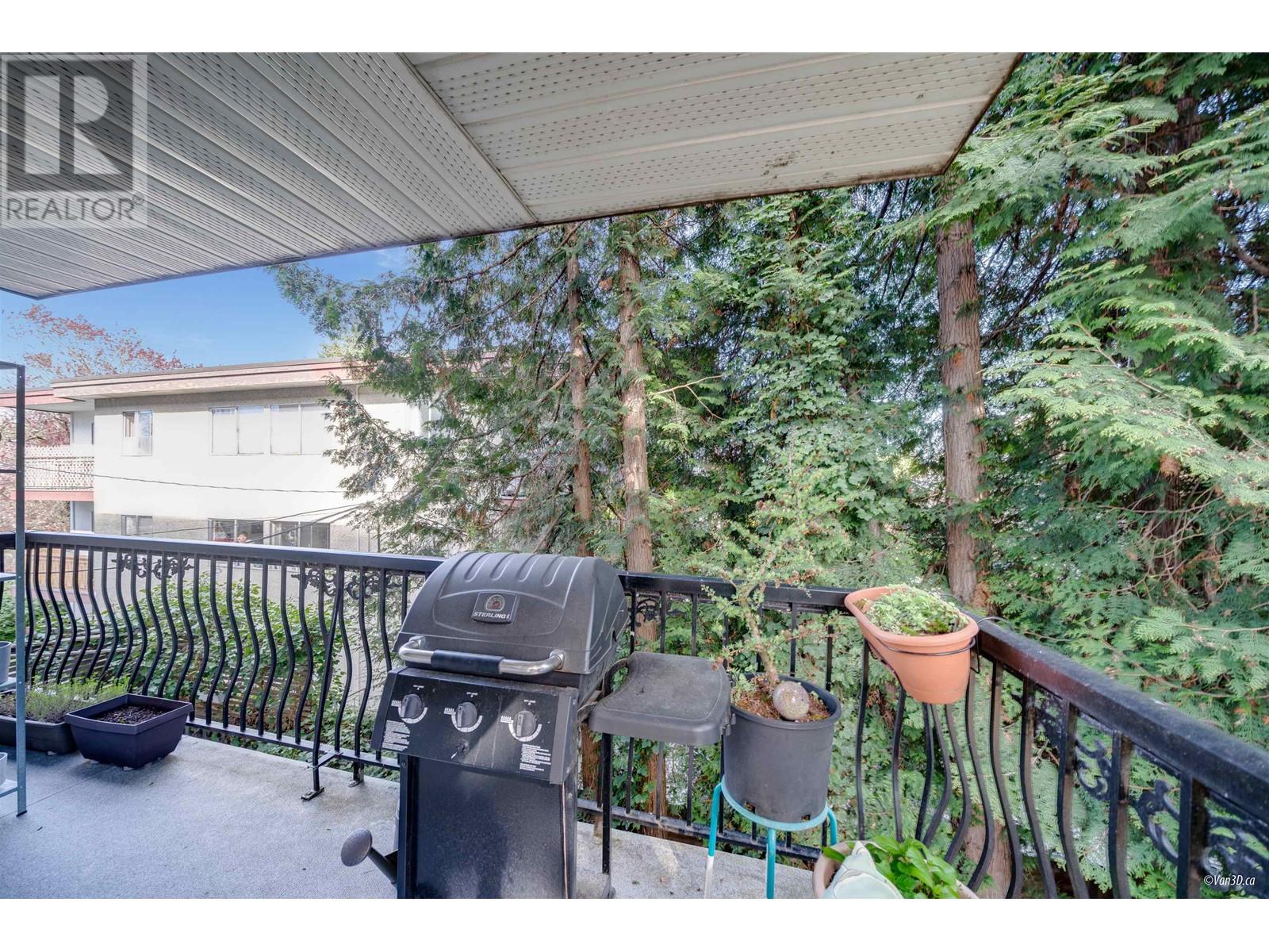 Listing Picture 14 of 17 : 207 2330 MAPLE STREET, Vancouver / 溫哥華 - 魯藝地產 Yvonne Lu Group - MLS Medallion Club Member