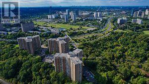 #909 -60 Pavane Linkway, Toronto, Ontario  M3C 1A1 - Photo 2 - C8260884
