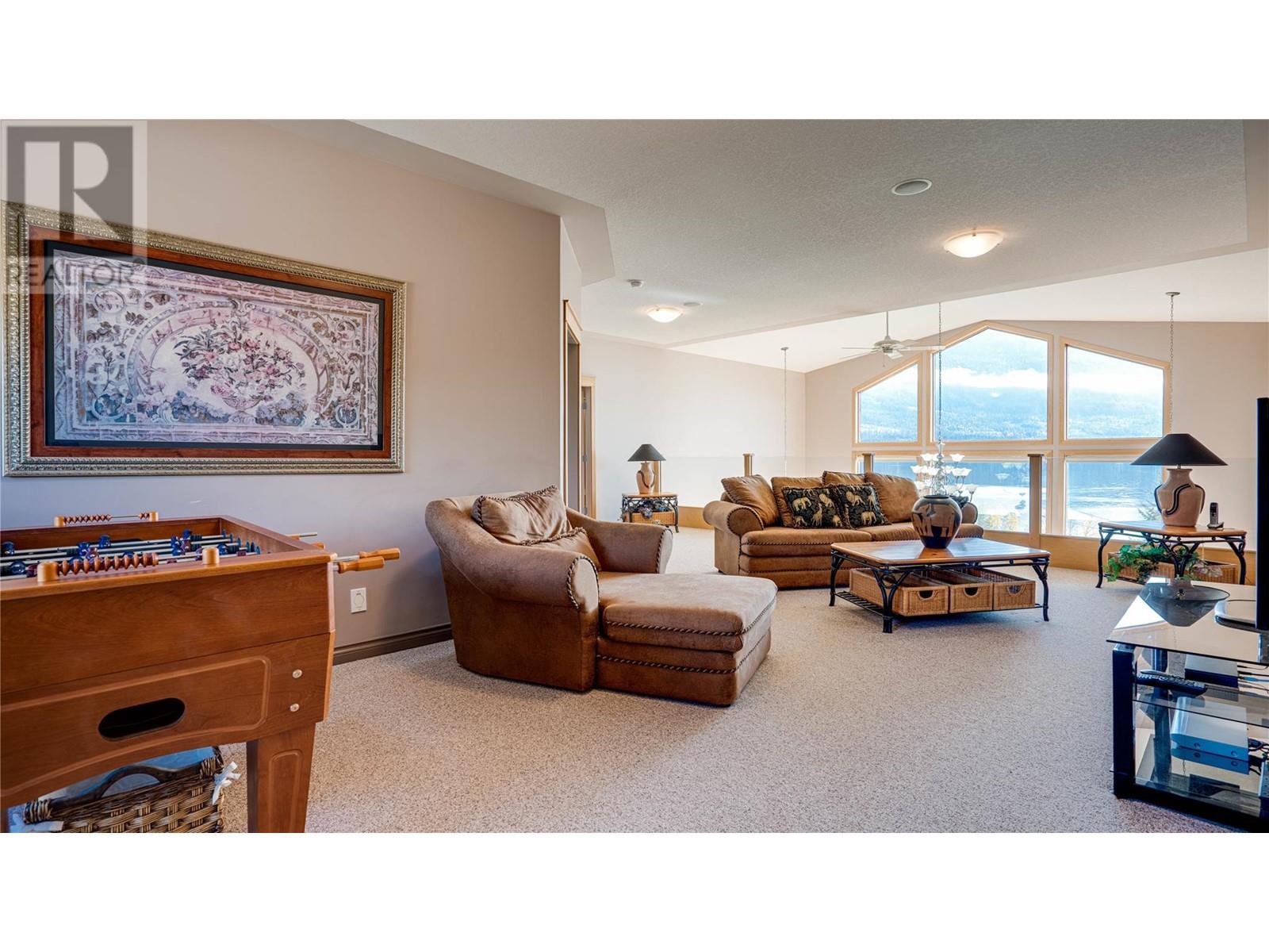 3473 Lakeview Place Unit# 203 Enderby