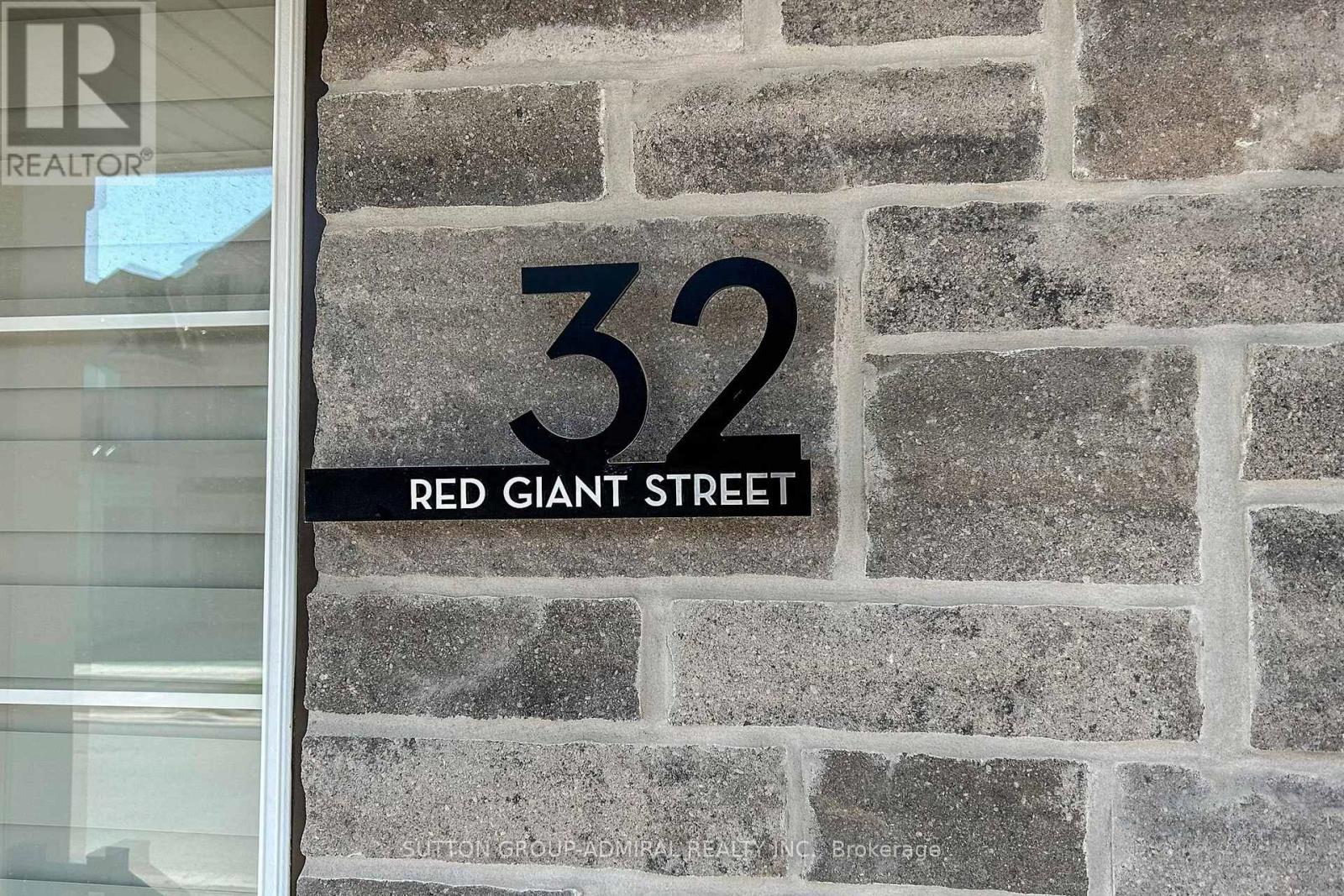 32 Red Giant Street, Richmond Hill, Ontario  L4C 4Y4 - Photo 3 - N8261042