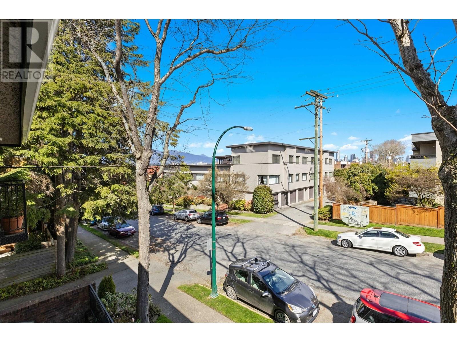 Listing Picture 28 of 40 : 1557 LARCH STREET, Vancouver / 溫哥華 - 魯藝地產 Yvonne Lu Group - MLS Medallion Club Member
