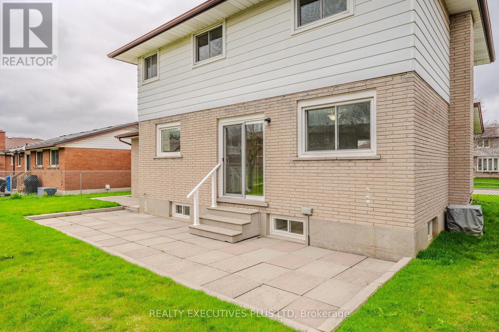 127 Applewood Crescent, Guelph, Ontario  N1H 6B3 - Photo 29 - X8245450