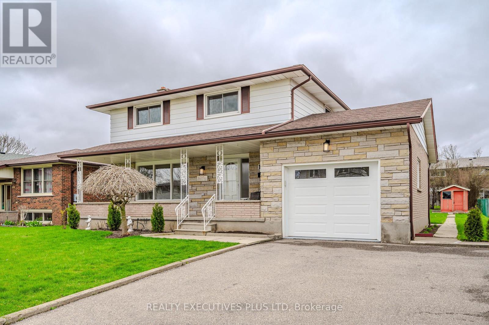 127 Applewood Crescent, Guelph, Ontario  N1H 6B3 - Photo 3 - X8245450