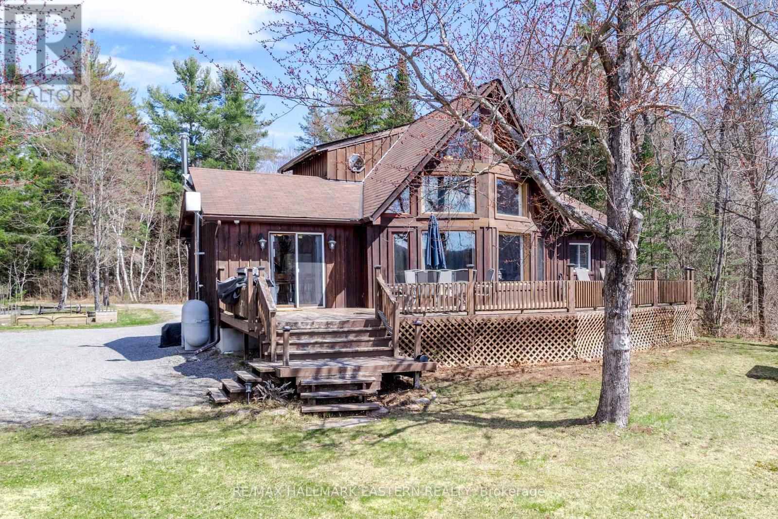 152A PARADISE LANDING RD, hastings highlands, Ontario