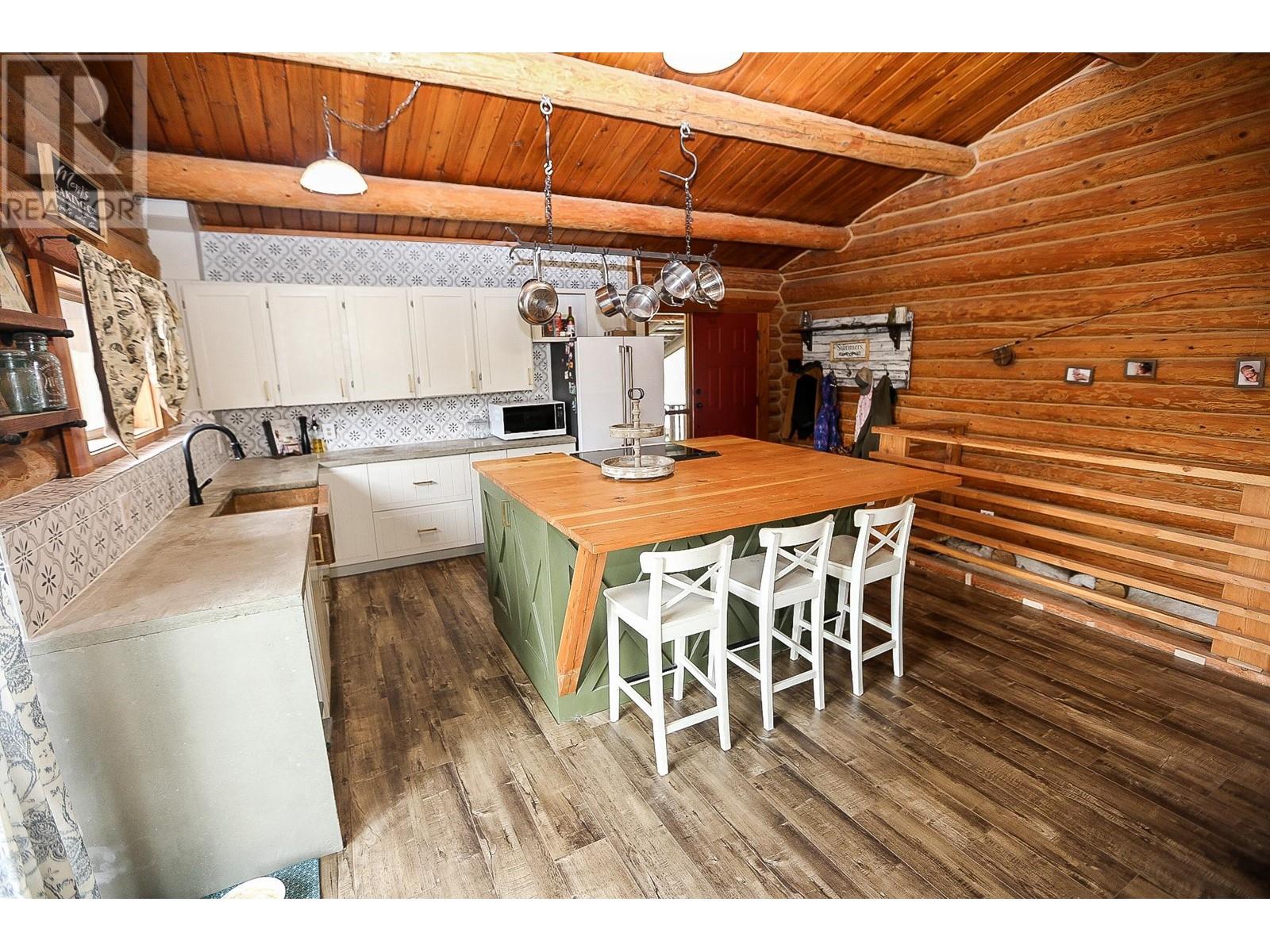 4086 Dixon Creek Road, Barriere, British Columbia  V0E 1E1 - Photo 4 - 177992