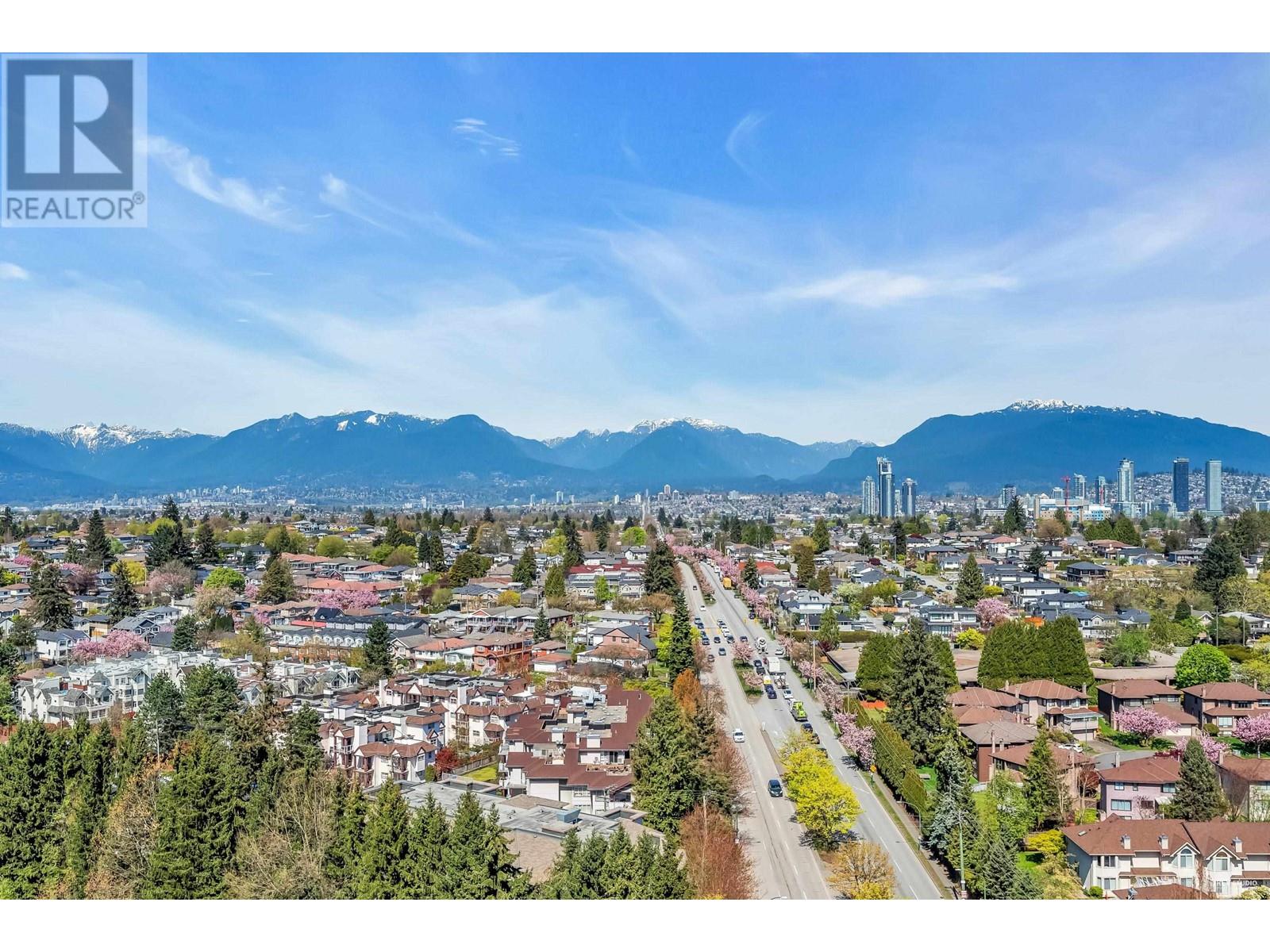Listing Picture 3 of 39 : 2104 5515 BOUNDARY ROAD, Vancouver / 溫哥華 - 魯藝地產 Yvonne Lu Group - MLS Medallion Club Member