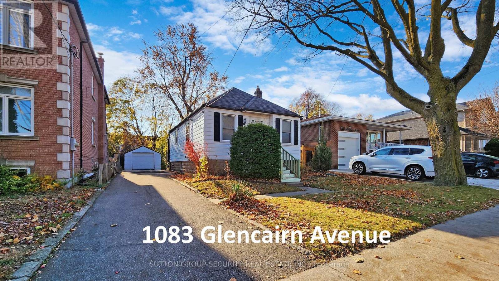 1083 Glencairn Avenue, Toronto, Ontario  M6B 2B1 - Photo 2 - W8262702