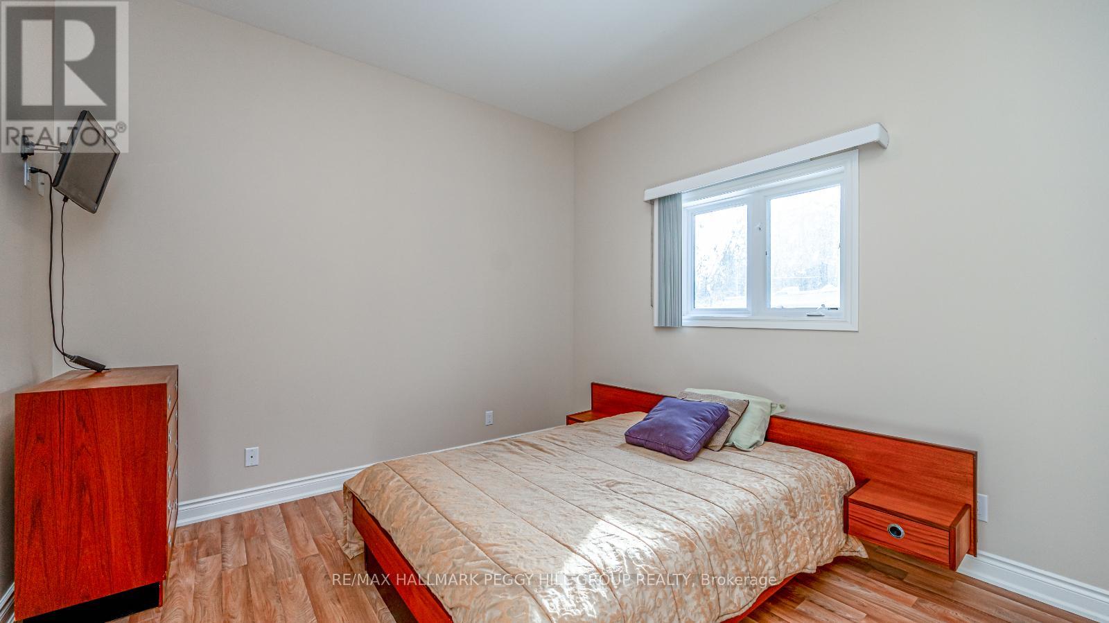 392 Cox Mill Rd, Barrie, Ontario  L4N 7S8 - Photo 14 - S8262826
