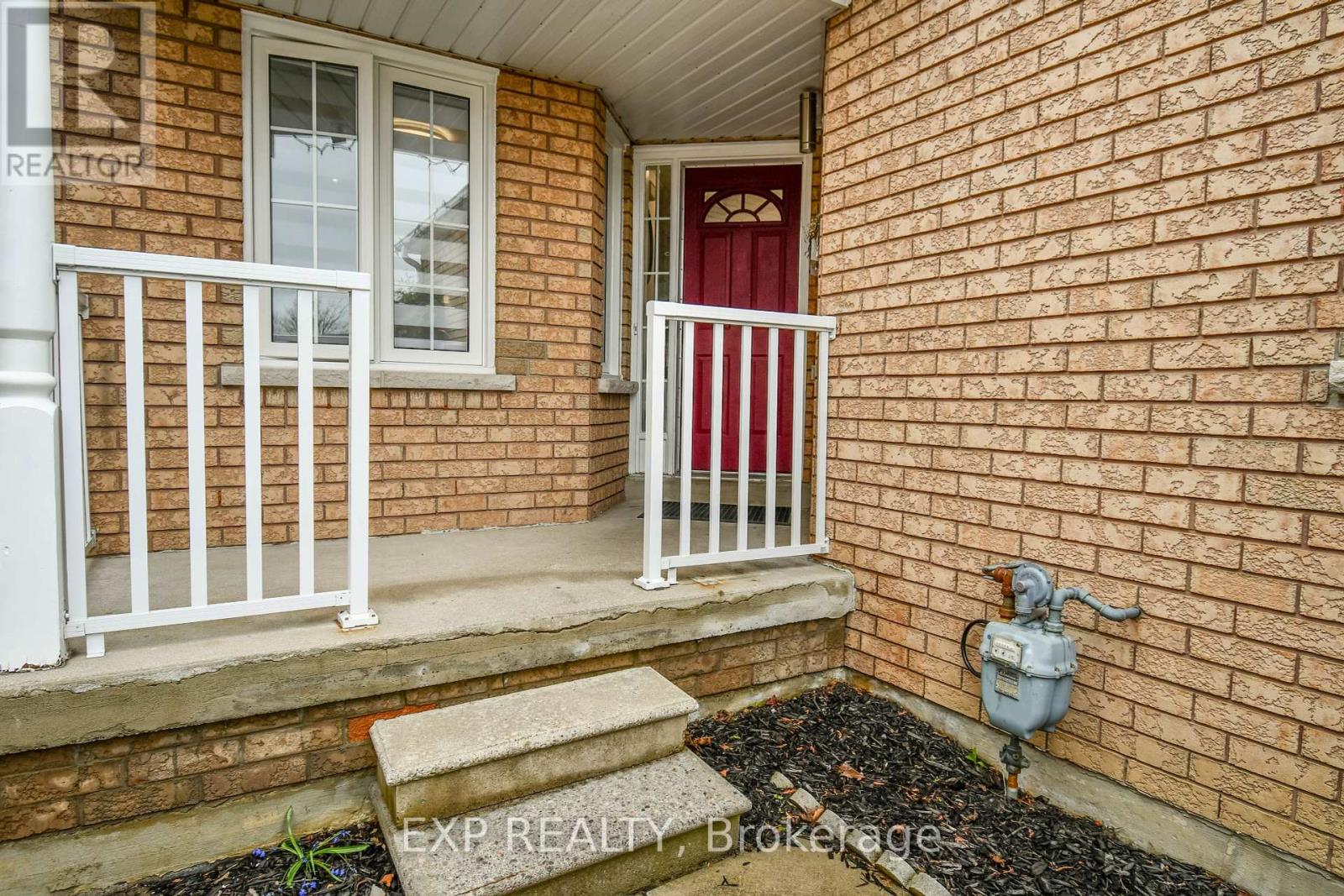 30 Aikens Crescent, Barrie, Ontario  L4N 8M6 - Photo 4 - S8263456