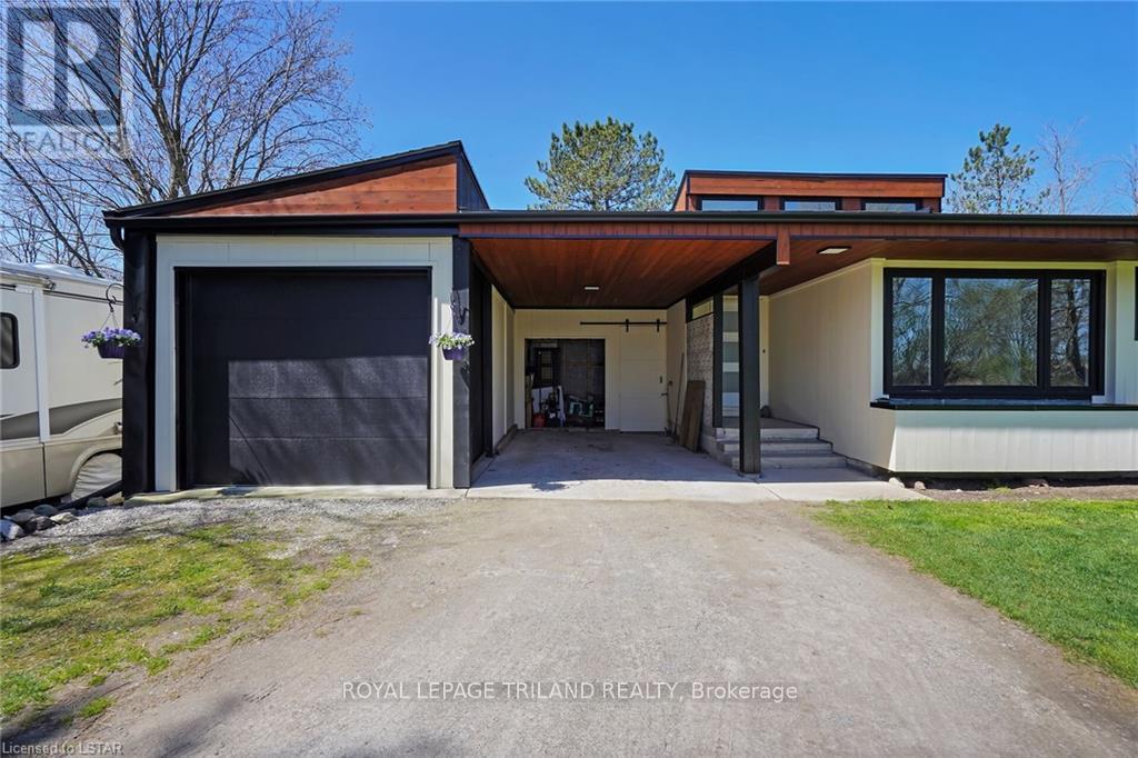34159 Maguire Rd, North Middlesex, Ontario  N0M 1A0 - Photo 38 - X8262906