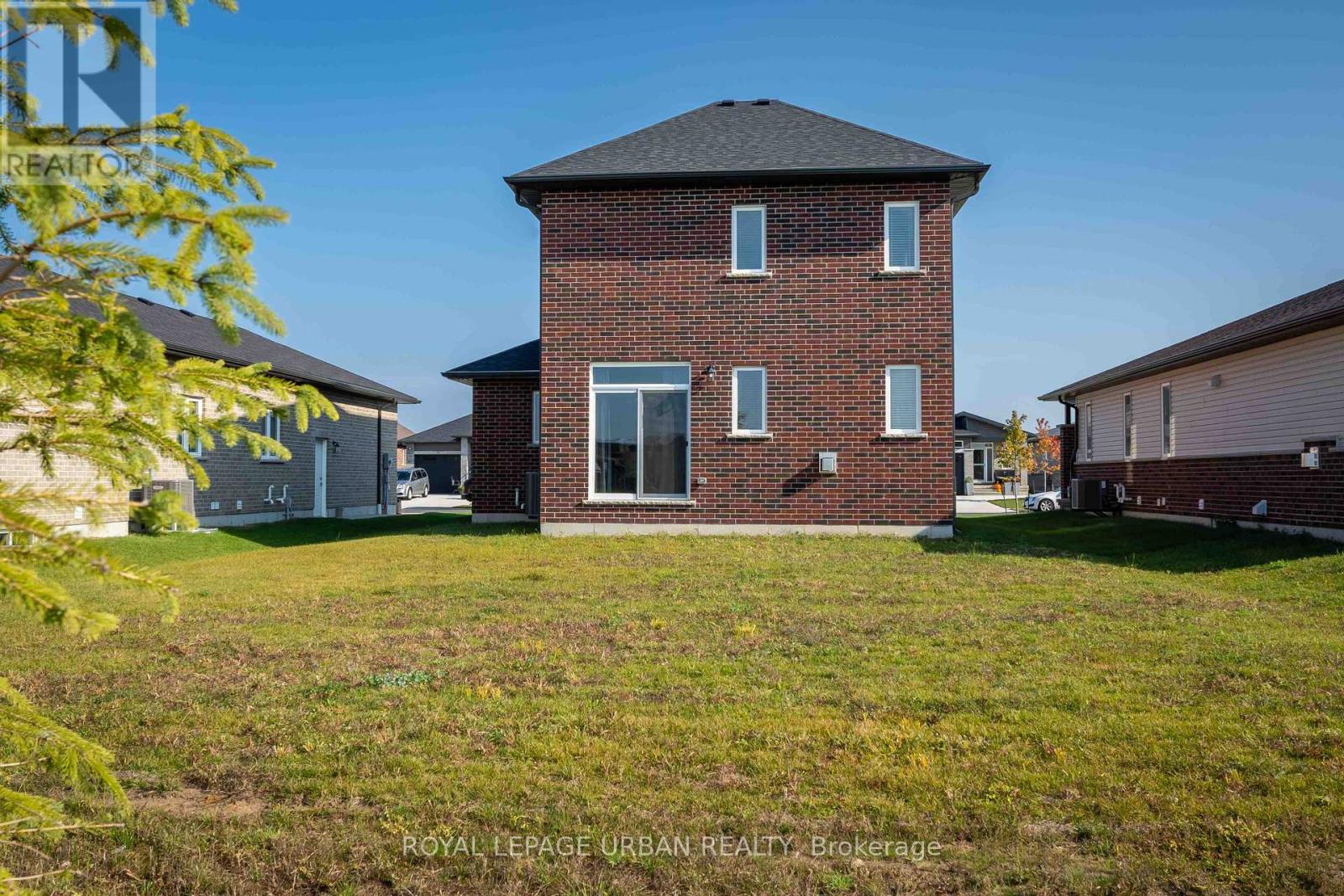 396 Mary Rose Avenue, Saugeen Shores, Ontario  N0H 2C0 - Photo 7 - X8263022