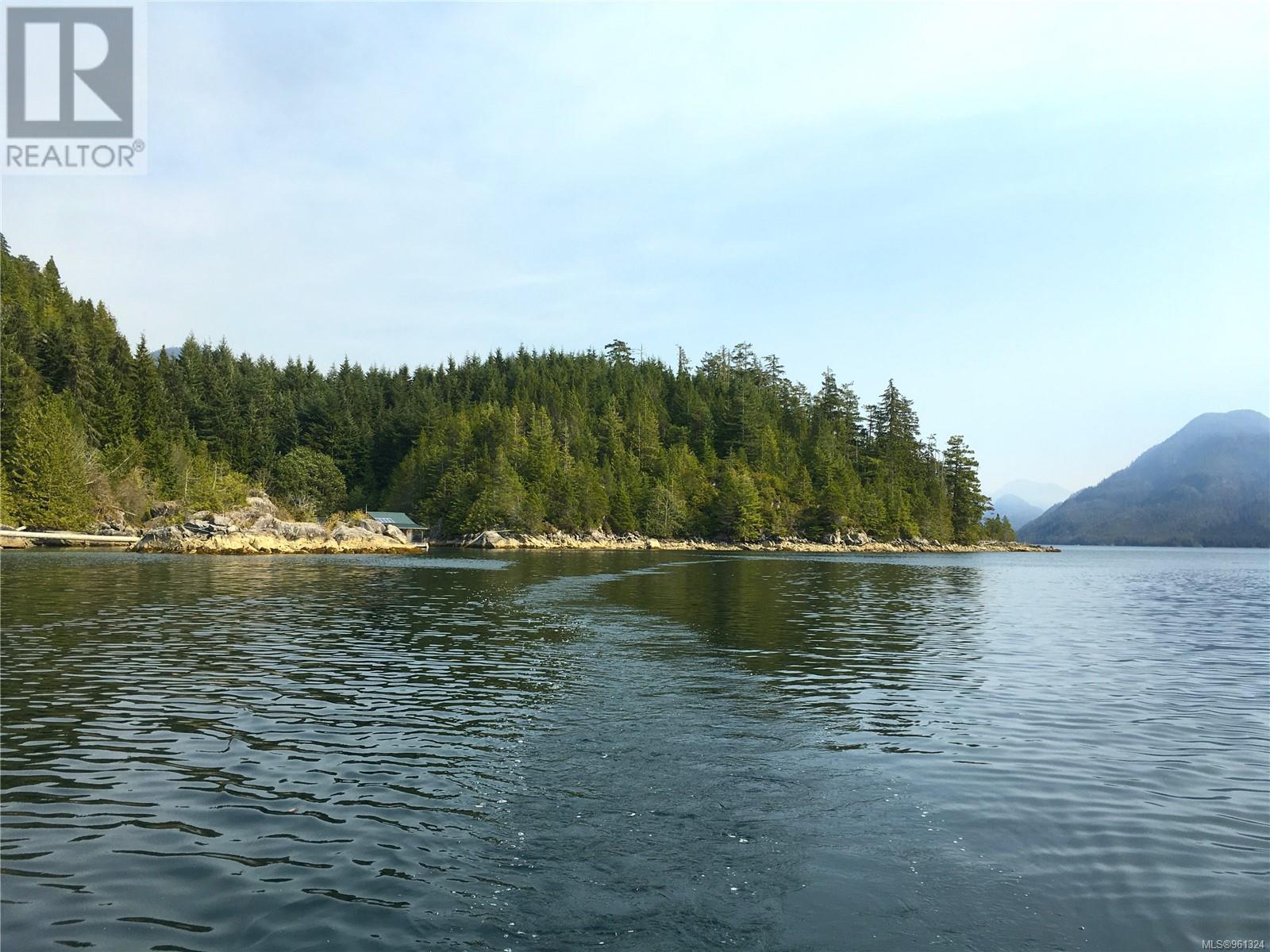 893264 Bligh Island, Nootka Island, British Columbia  V0P 1G0 - Photo 2 - 961324