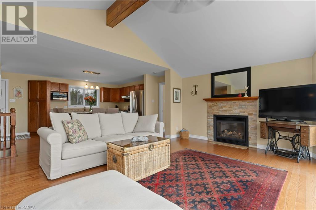 502 Shermans Point Road, Greater Napanee, Ontario  K7R 3K8 - Photo 13 - 40572654