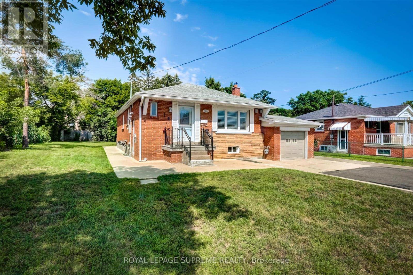 #bsmt -2515 Donnavale Dr, Mississauga, Ontario  L5A 2M9 - Photo 1 - W8263630