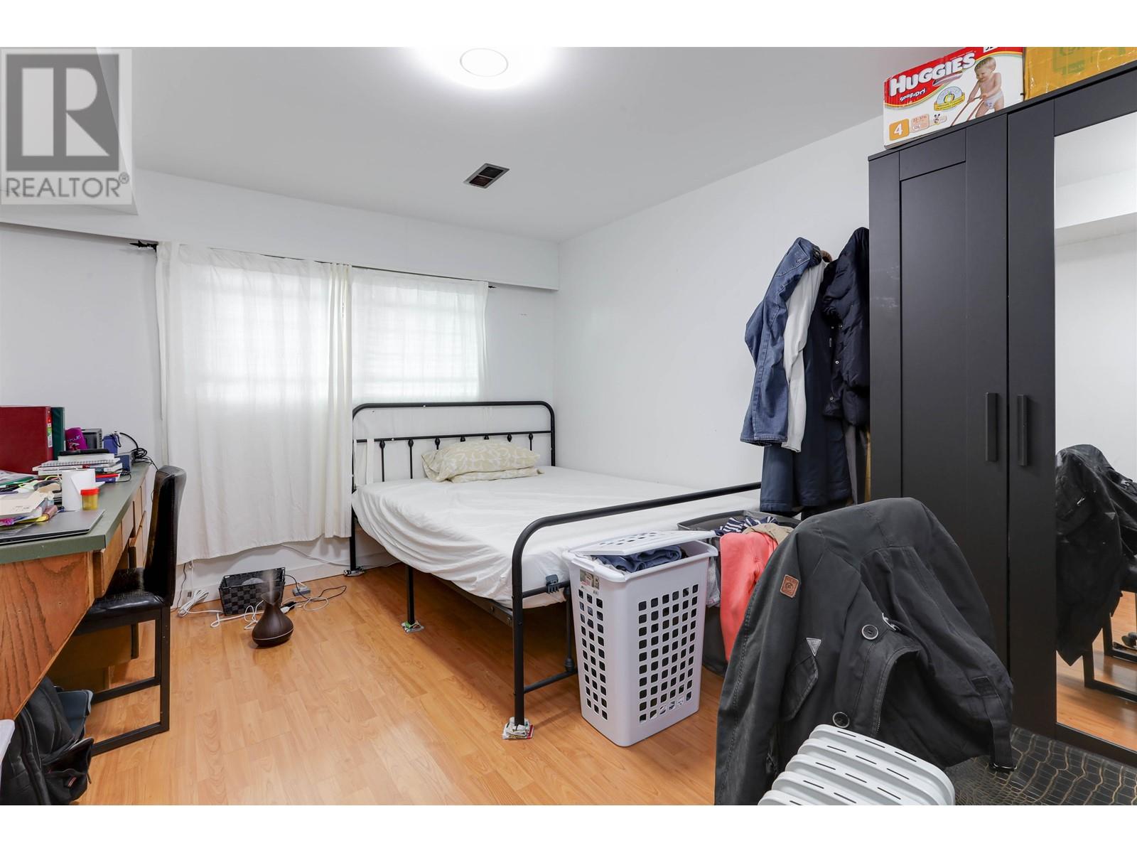 Listing Picture 28 of 39 : 2611 E 48TH AVENUE, Vancouver / 溫哥華 - 魯藝地產 Yvonne Lu Group - MLS Medallion Club Member