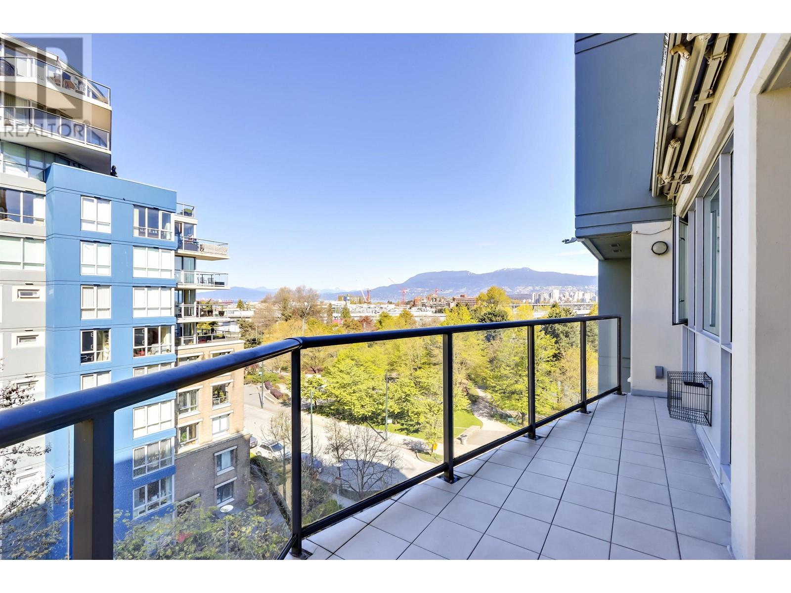 Listing Picture 12 of 17 : 612 1425 W 6TH AVENUE, Vancouver / 溫哥華 - 魯藝地產 Yvonne Lu Group - MLS Medallion Club Member