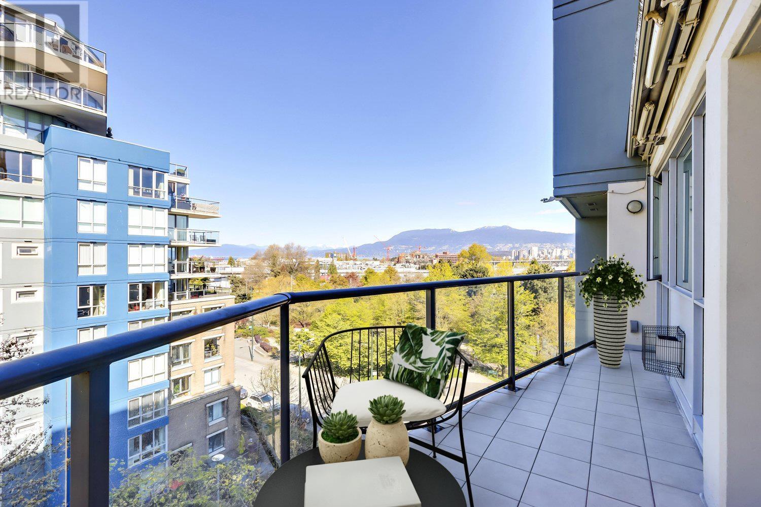 Listing Picture 11 of 17 : 612 1425 W 6TH AVENUE, Vancouver / 溫哥華 - 魯藝地產 Yvonne Lu Group - MLS Medallion Club Member