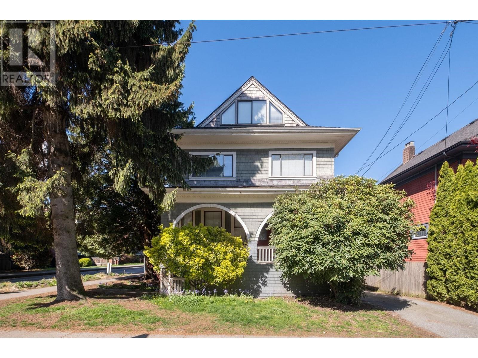Listing Picture 29 of 34 : 1549 MAPLE STREET, Vancouver / 溫哥華 - 魯藝地產 Yvonne Lu Group - MLS Medallion Club Member