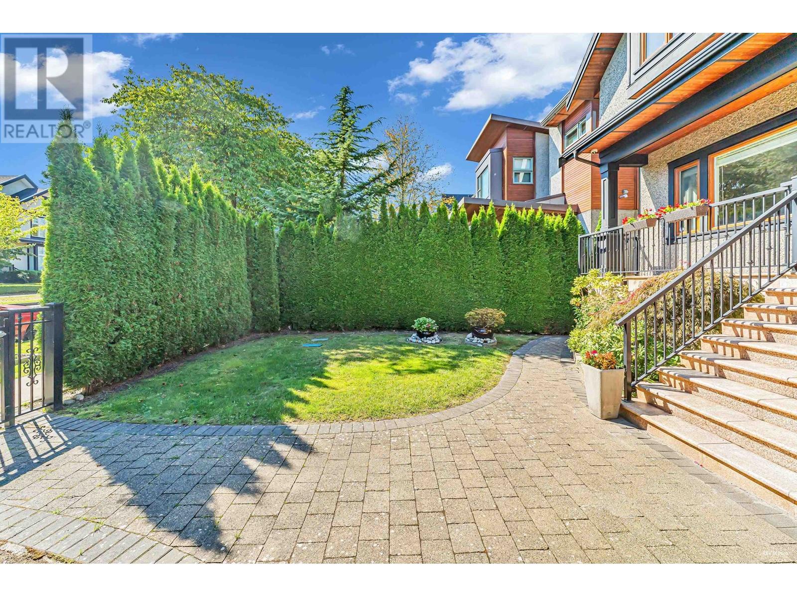 Listing Picture 39 of 40 : 3743 W 19TH AVENUE, Vancouver / 溫哥華 - 魯藝地產 Yvonne Lu Group - MLS Medallion Club Member