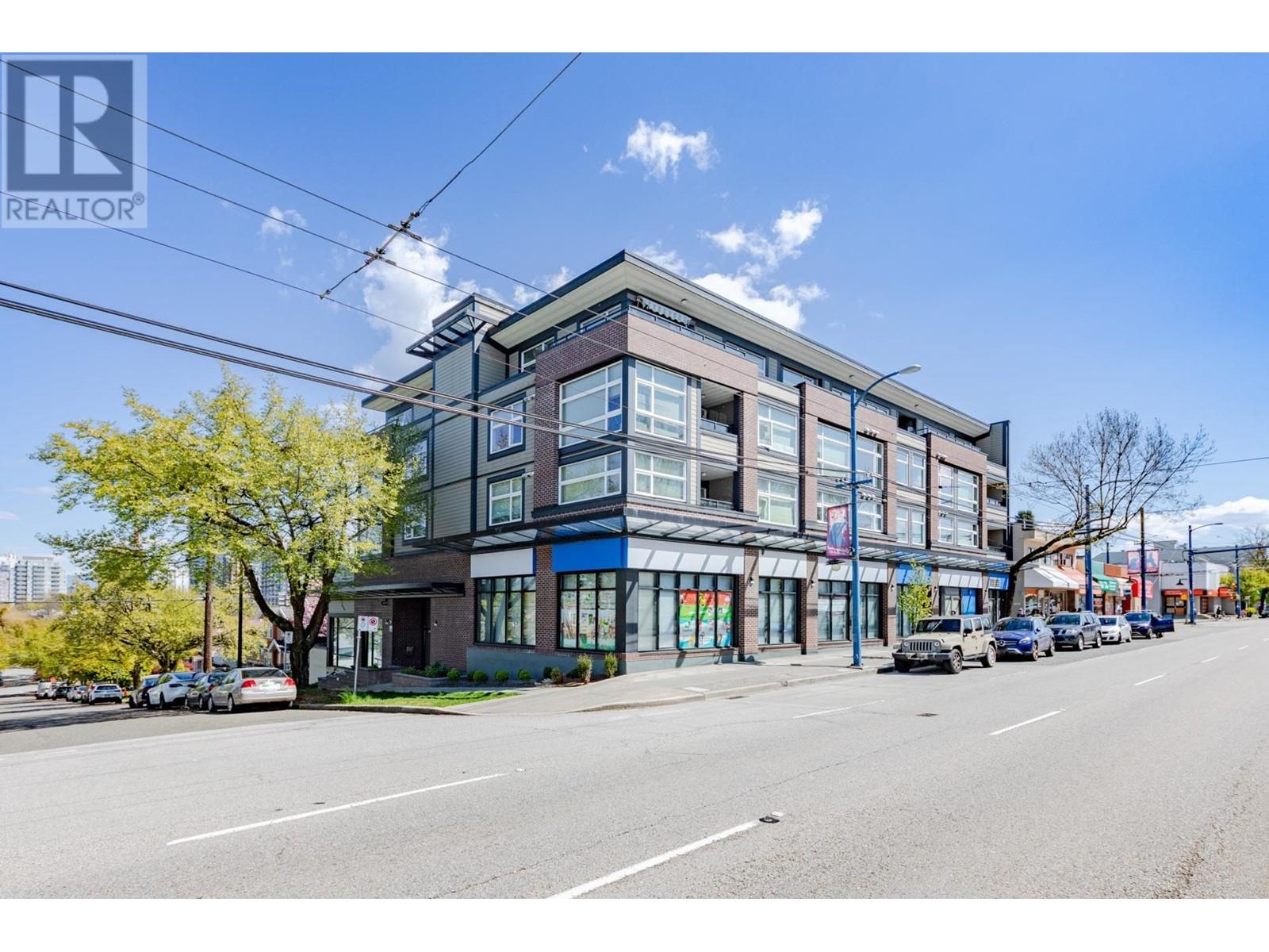 206 5488 CECIL STREET, Vancouver