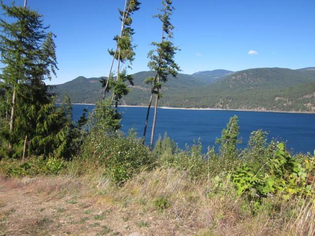 200 Lower Arrow Lake, Castlegar, British Columbia  V1N 4H8 - Photo 7 - 2476344